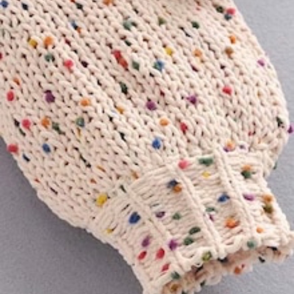 Last ONE-NEW!! Drop Shoulder Frayed Crop Sweater!! - Picture 4 of 7